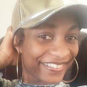 Meet your Posher, Carlisha